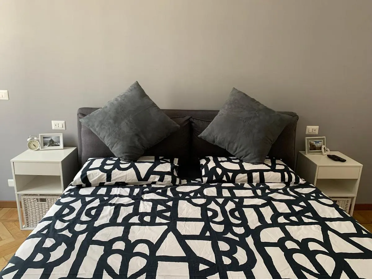 Apartment Zuretti - Central Station Milan